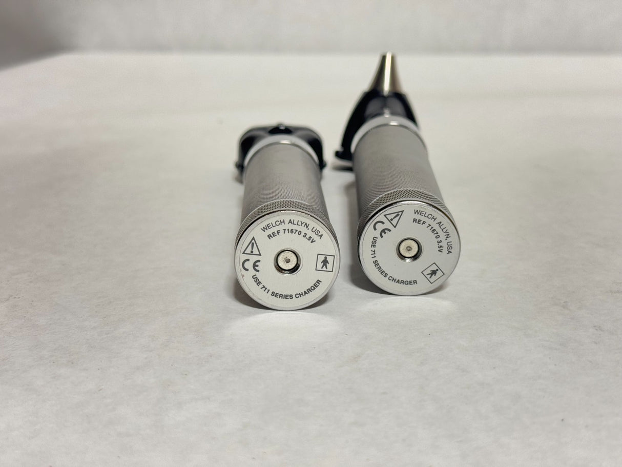 Welch Allyn 7114x Universal Charger, Otoscope, and Ophthalmoscope