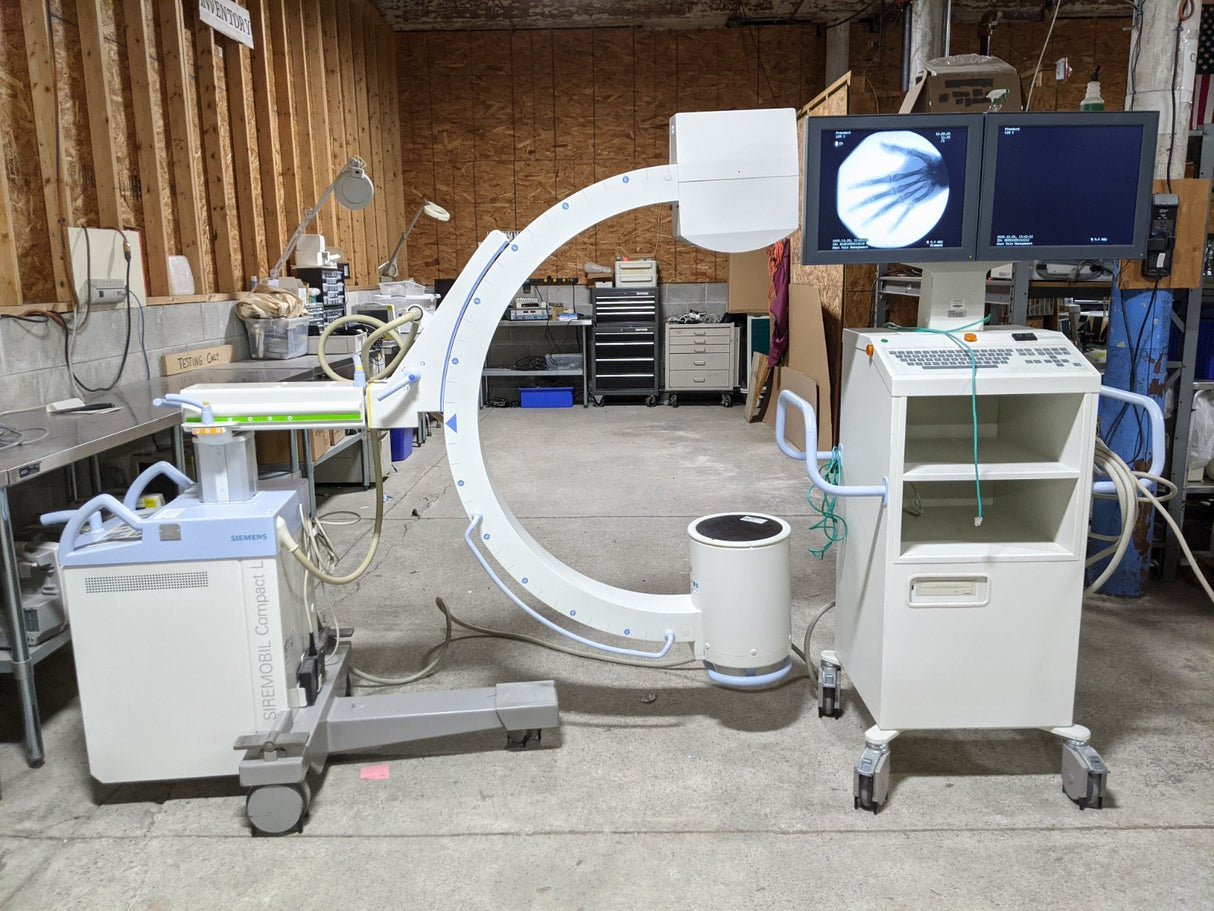 Siemens Siremobil Compact L C-Arm 08630506 with Dual Flat Screen Image