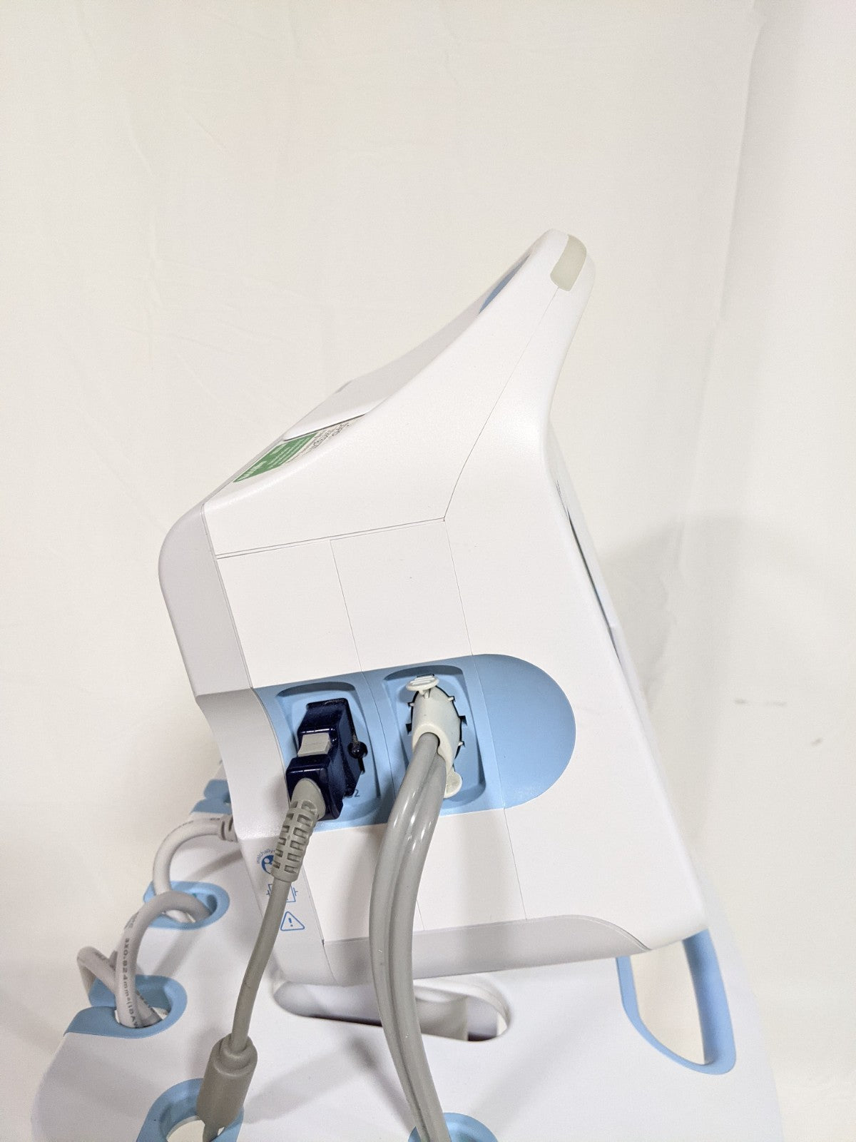 Hillrom Welch Allyn Connex VSM 6000 Vital Signs Monitor w/ ThermoScan PRO 6000