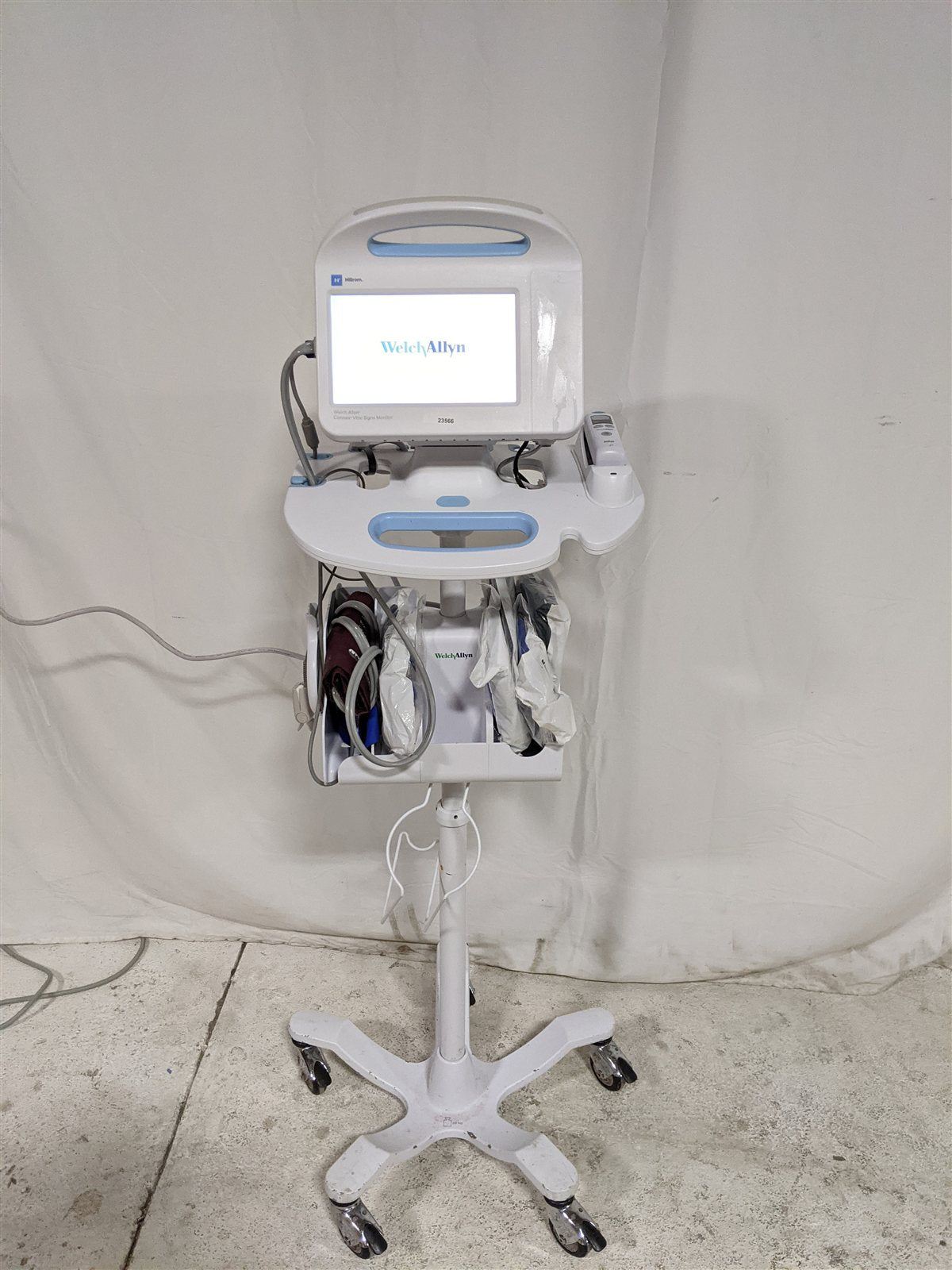 Hillrom Welch Allyn Connex VSM 6000 Vital Signs Monitor w/ ThermoScan PRO 6000