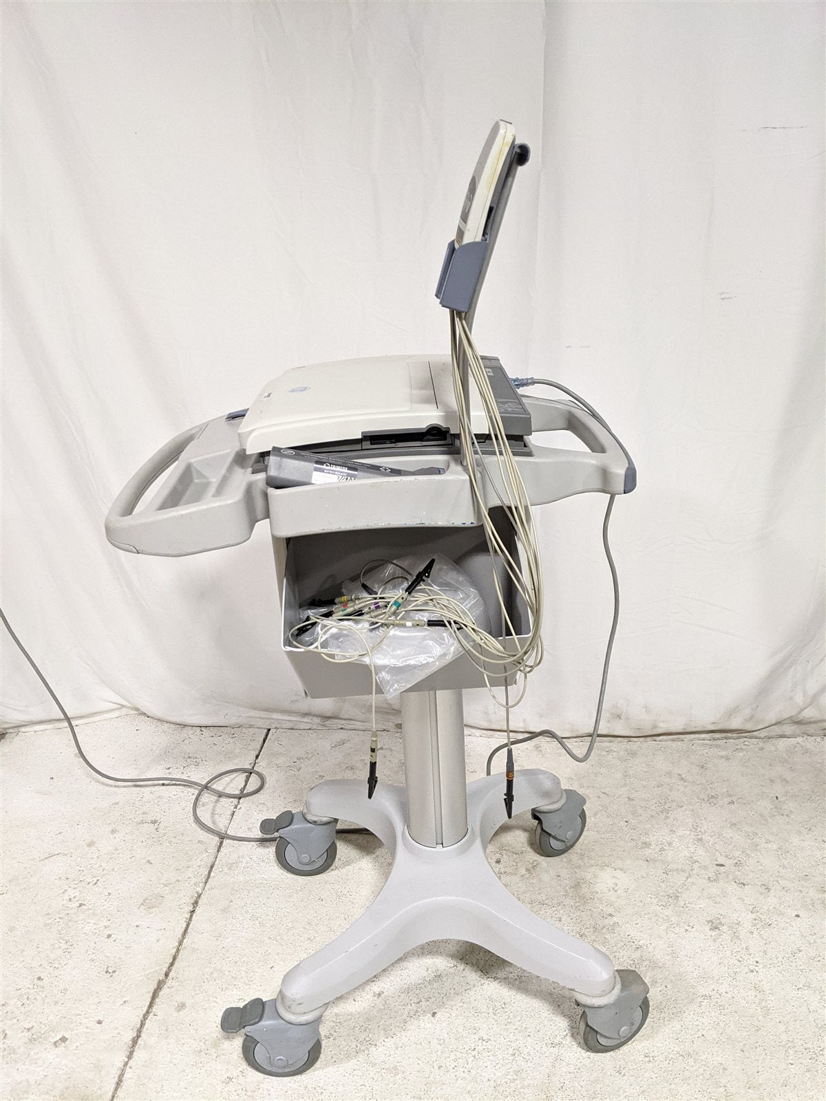 GE Mac 5000 ECG w/ GE CAM 4 Acquisition Module