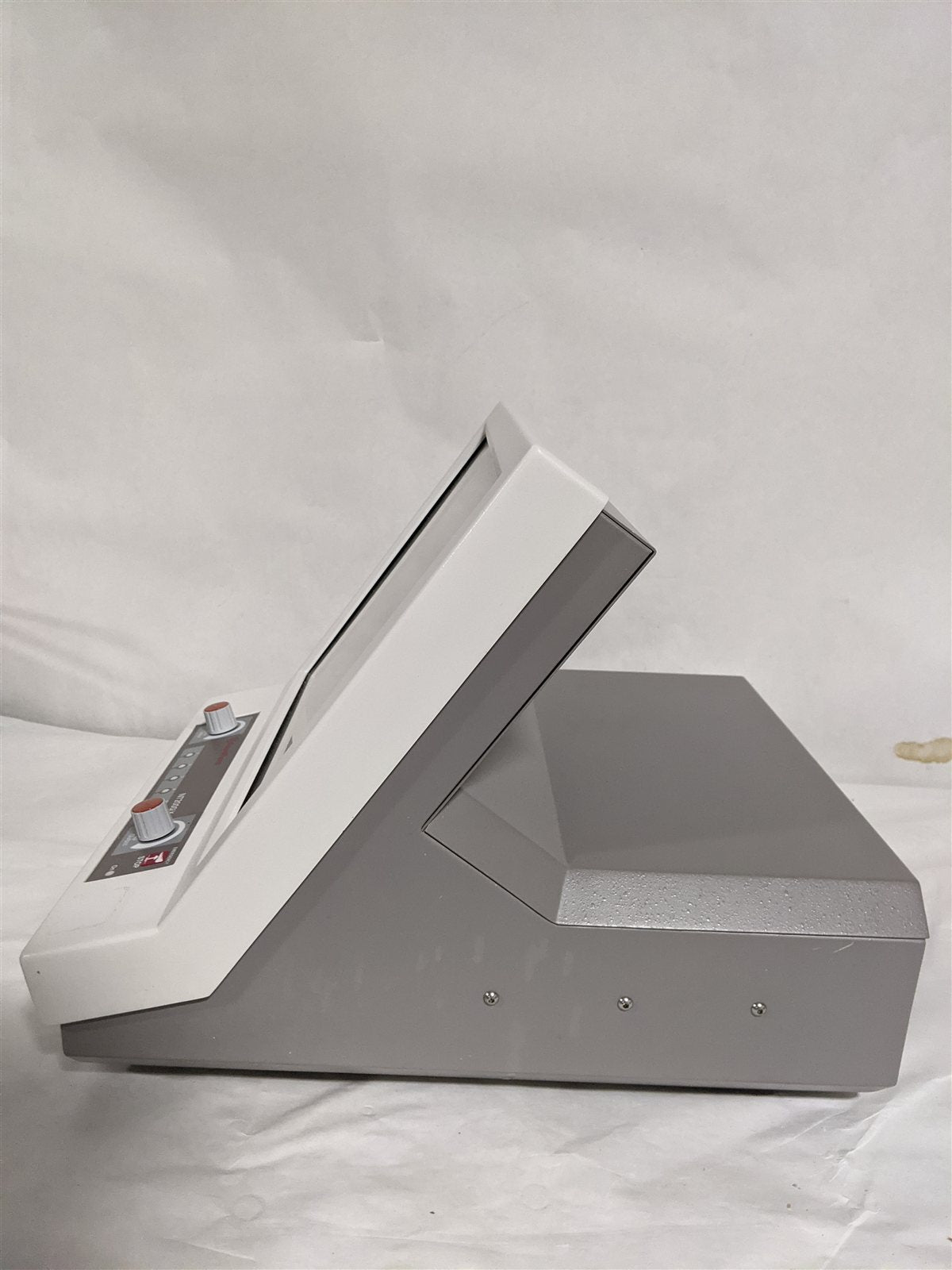 NeuroTherm NT2000iX RFG-NT-2000 Radiofrequency Generator | MFG 2016