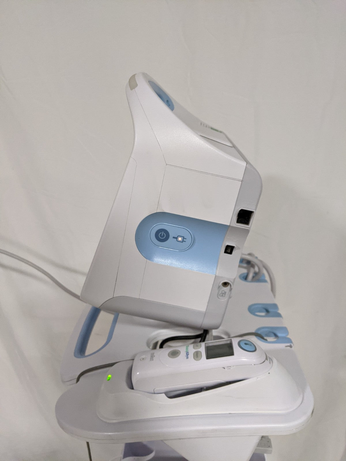 Hillrom Welch Allyn Connex VSM 6000 Vital Signs Monitor w/ ThermoScan PRO 6000