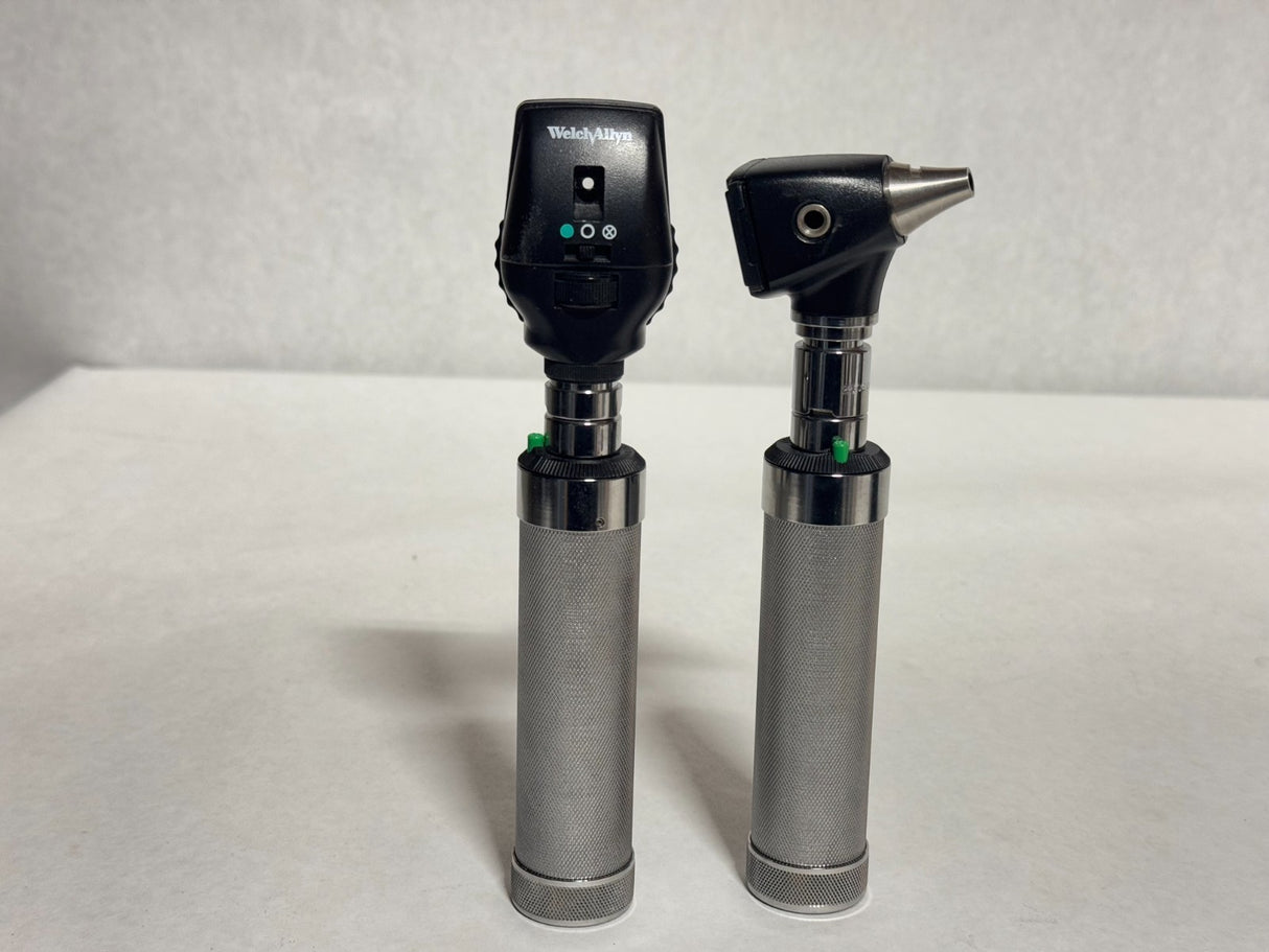 Welch Allyn 7114x Universal Charger, Otoscope, and Ophthalmoscope