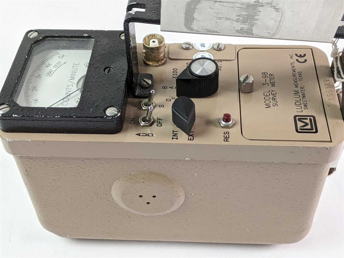 Ludlum Model 3-98 Survey Meter with 44-3 Gamma Detector