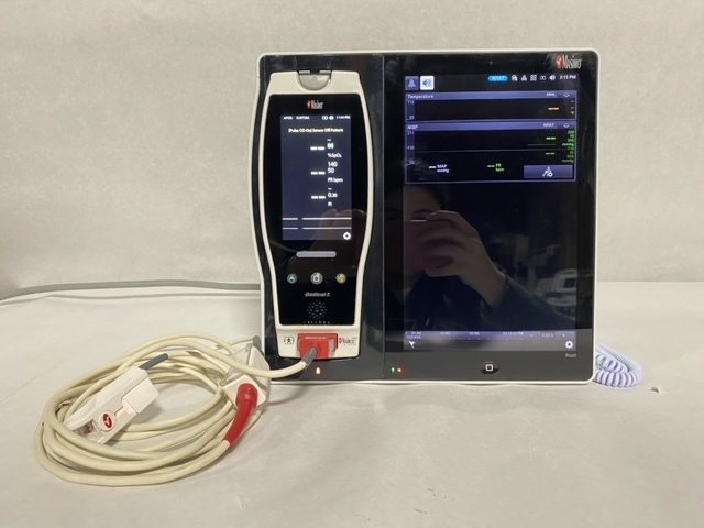 Masimo Root RDS7A with Radical-7 | MFG 2016 | Spo2 & Temp | Stuck on Stand
