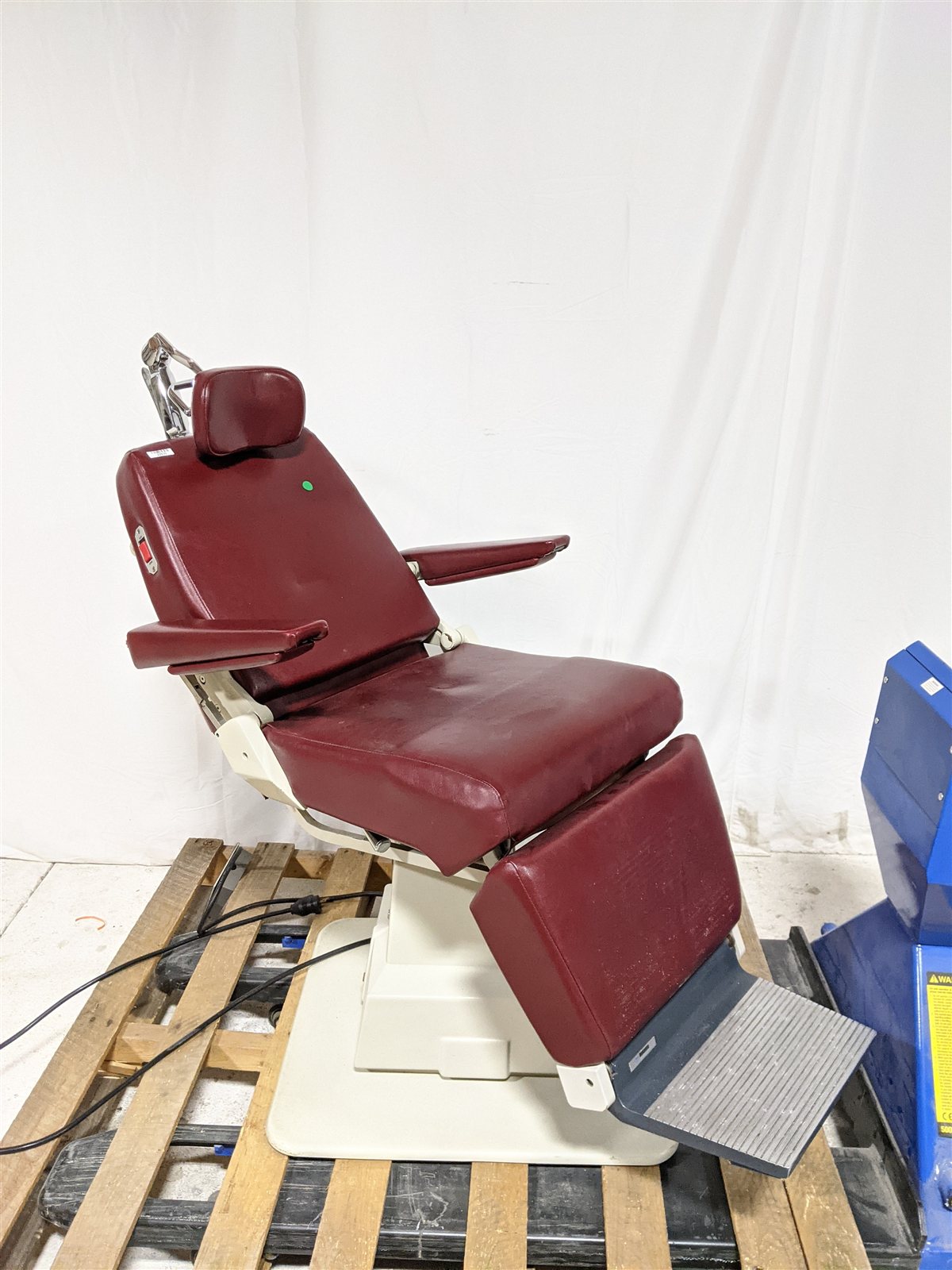 Reliance Medical Model 6200 Surgical Chair