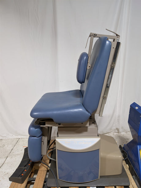 Midmark Ritter 75 Evolution 75-015 Surgical Table