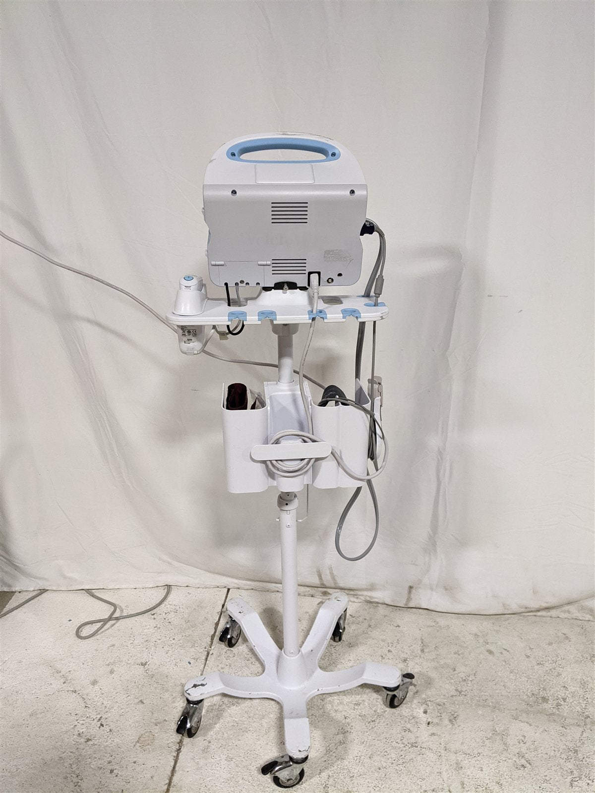 Hillrom Welch Allyn Connex VSM 6000 Vital Signs Monitor w/ ThermoScan PRO 6000
