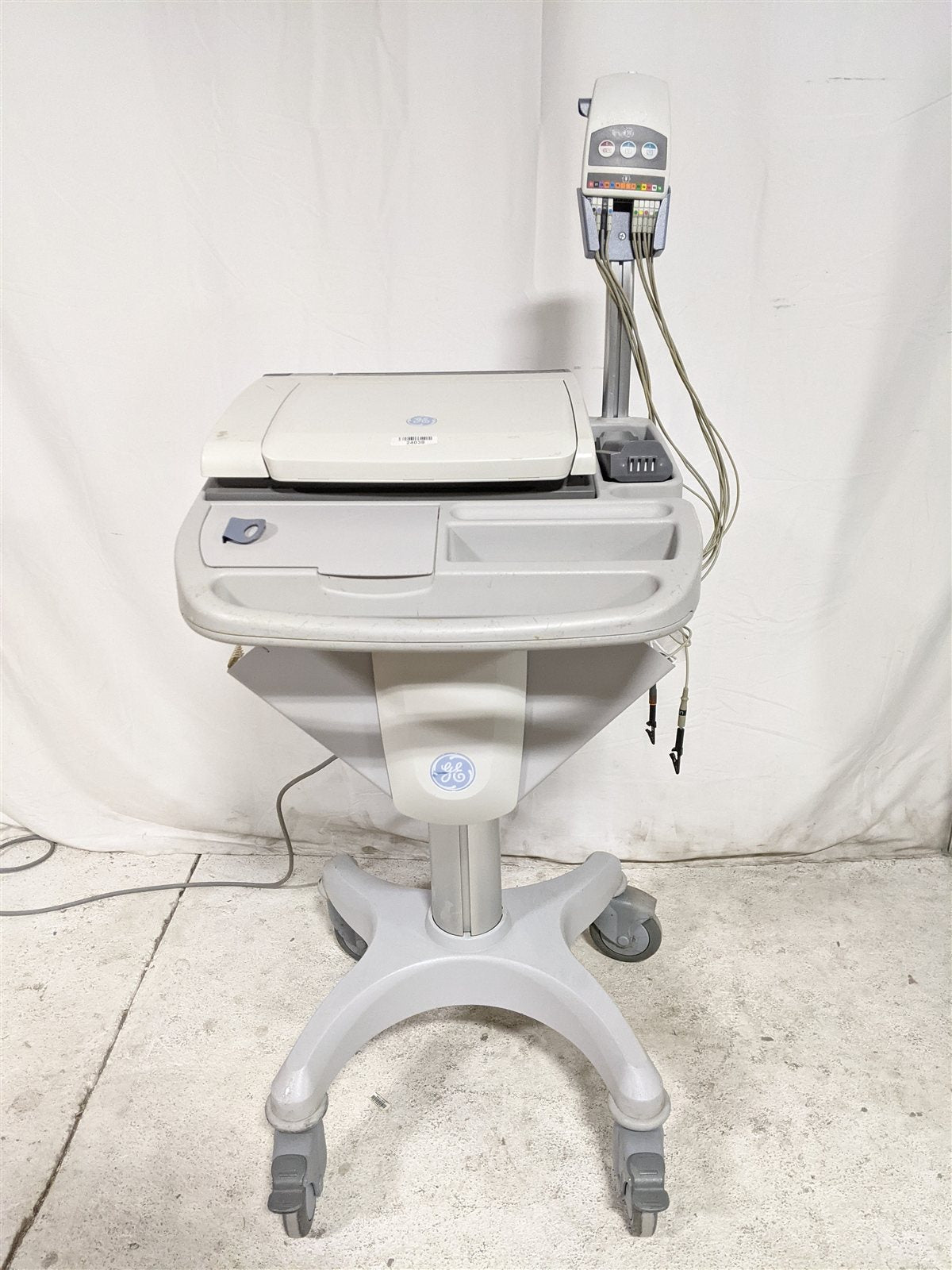 GE Mac 5000 ECG w/ GE CAM 4 Acquisition Module