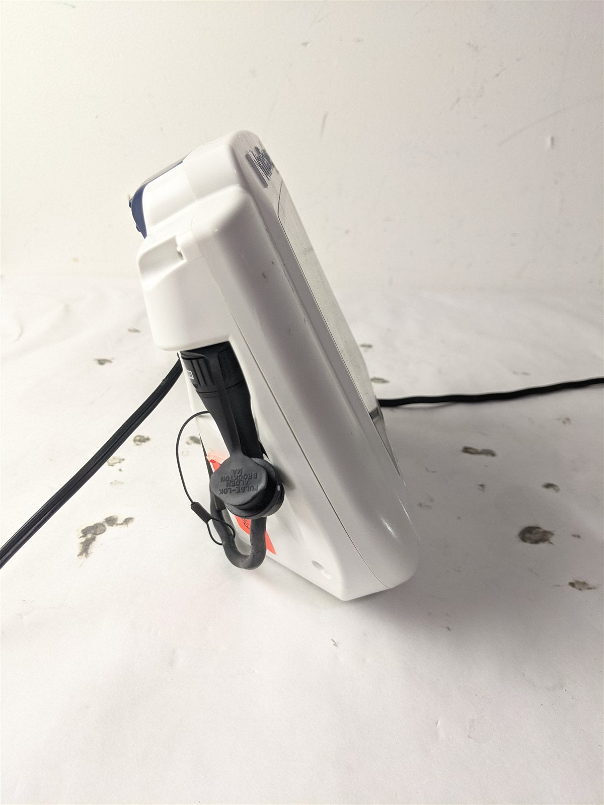 Verathon Glidescope Video Monitor with AC Adapter and AVL Video Baton