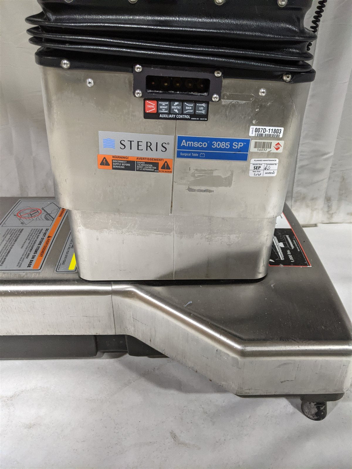 Steris AMSCO 3085SP Surgical Table