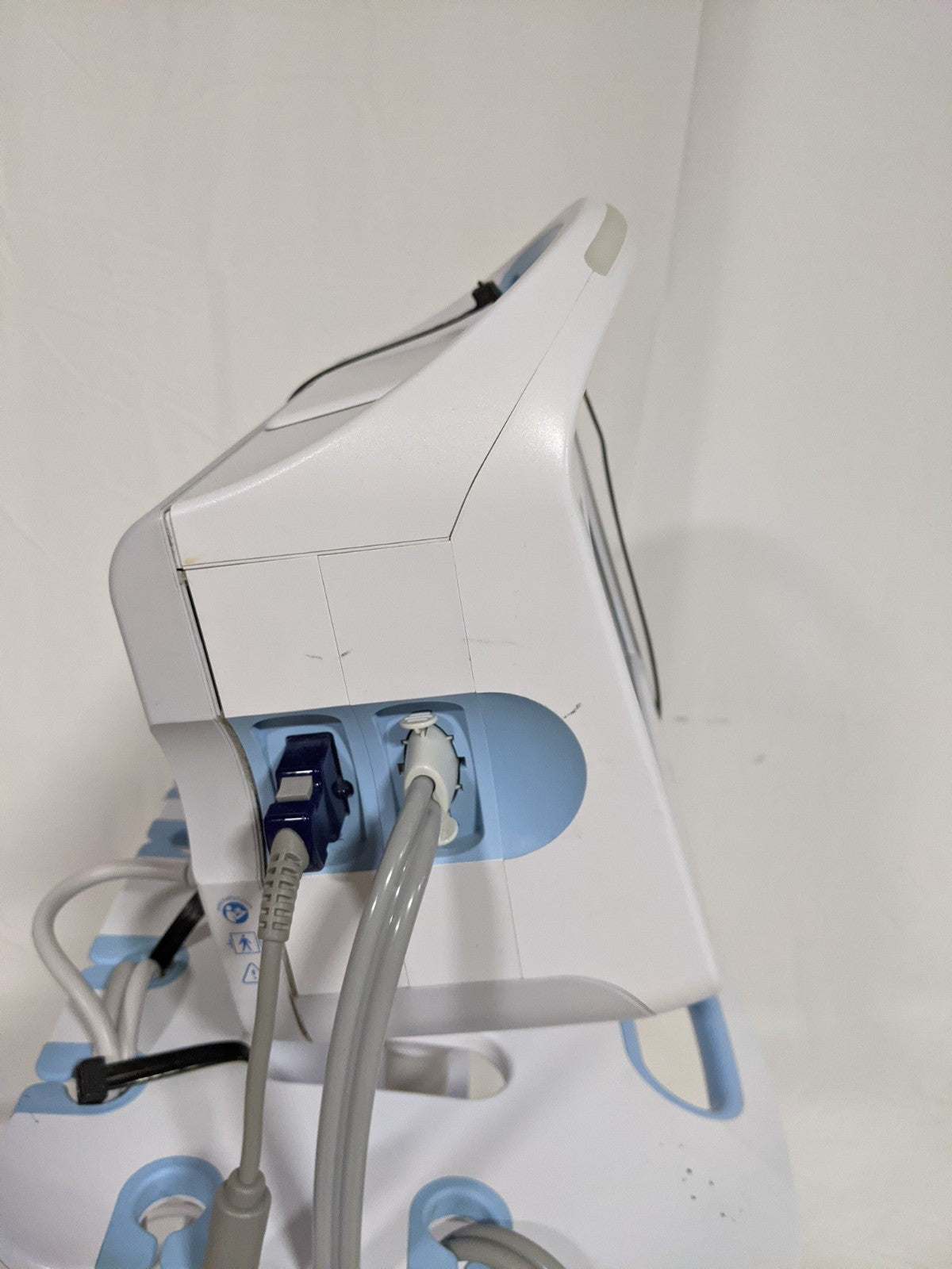Hillrom Welch Allyn Connex VSM 6000 Vital Signs Monitor w/ ThermoScan PRO 6000